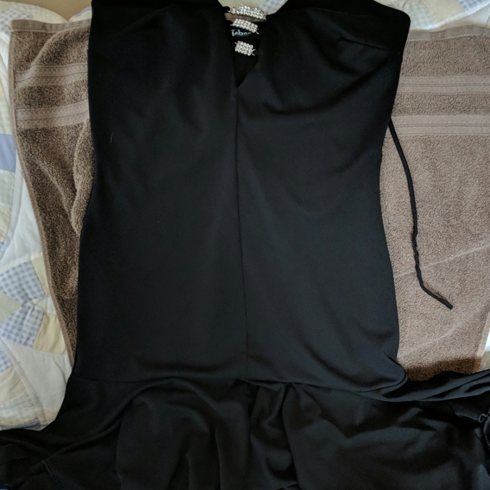 Dress - Picture 2 of 4